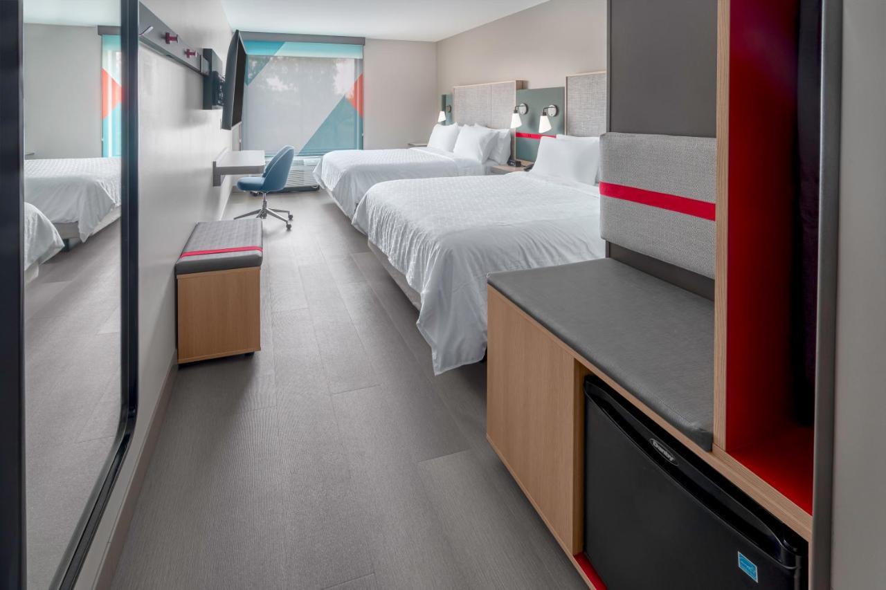 Avid Hotels Milwaukee West - Waukesha By Ihg Pewaukee Extérieur photo